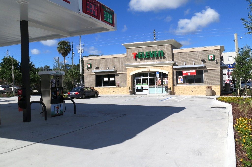 New 7-Eleven Opens in Mills 50 - Bungalower