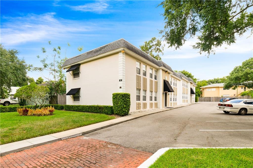 House of the Day Twobedroom condo in Lake Eola Heights asking