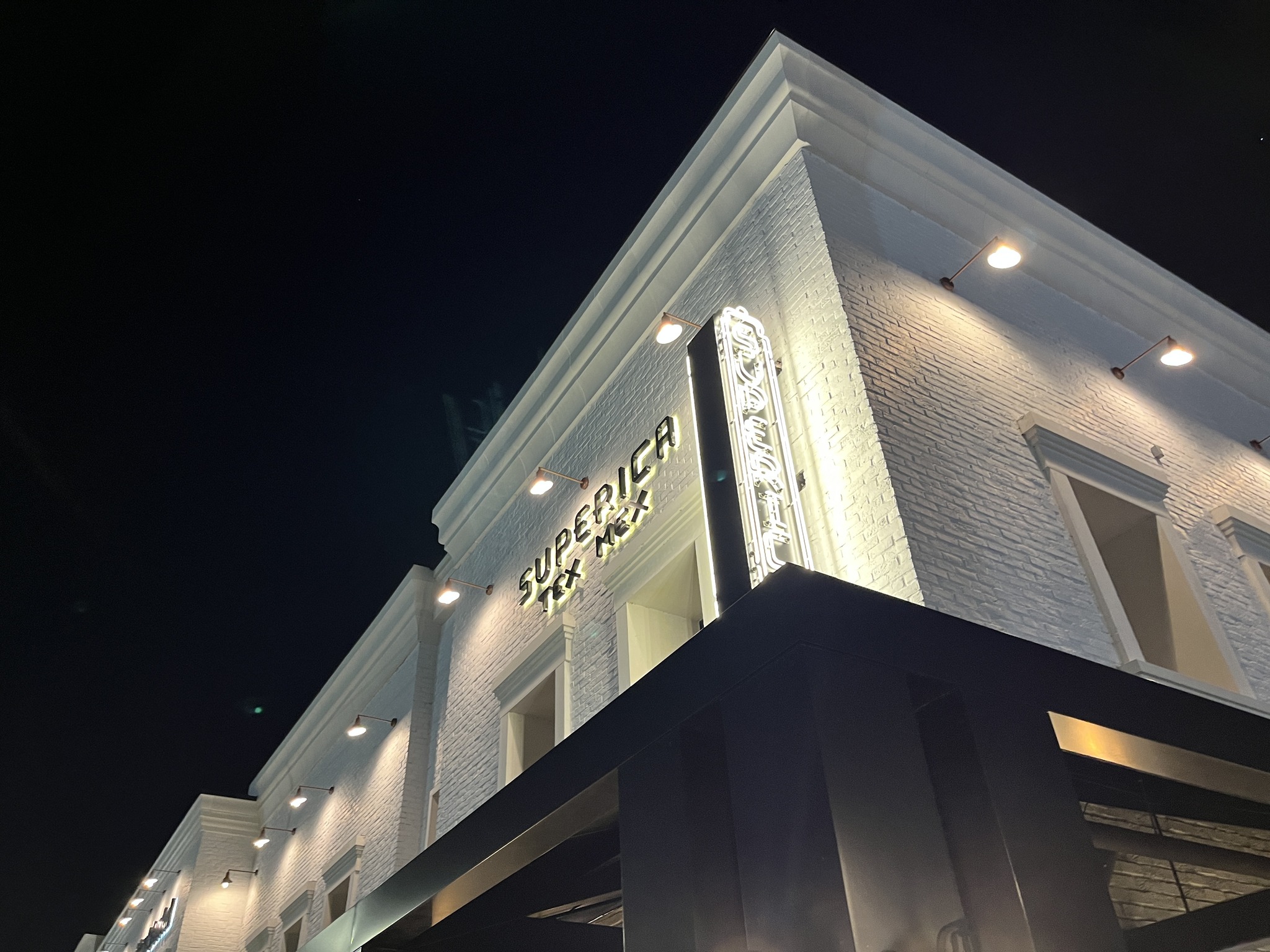 Bungalower and The Bus Episode 366 (Superica Winter Park) Bungalower